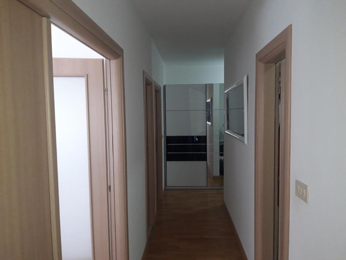 Marys Home Apartment Medugorje ภายนอก รูปภาพ