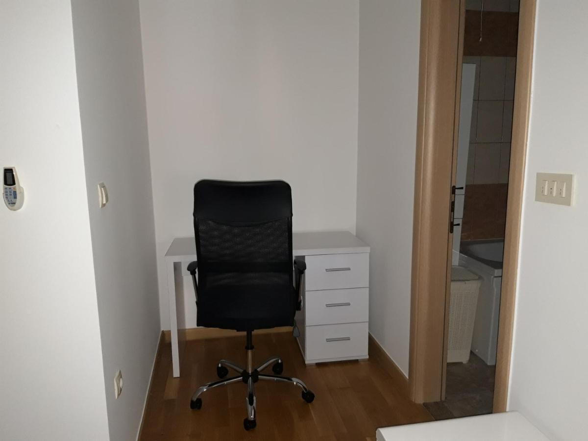 Marys Home Apartment Medugorje ภายนอก รูปภาพ