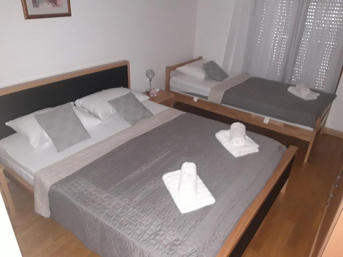 Marys Home Apartment Medugorje ภายนอก รูปภาพ