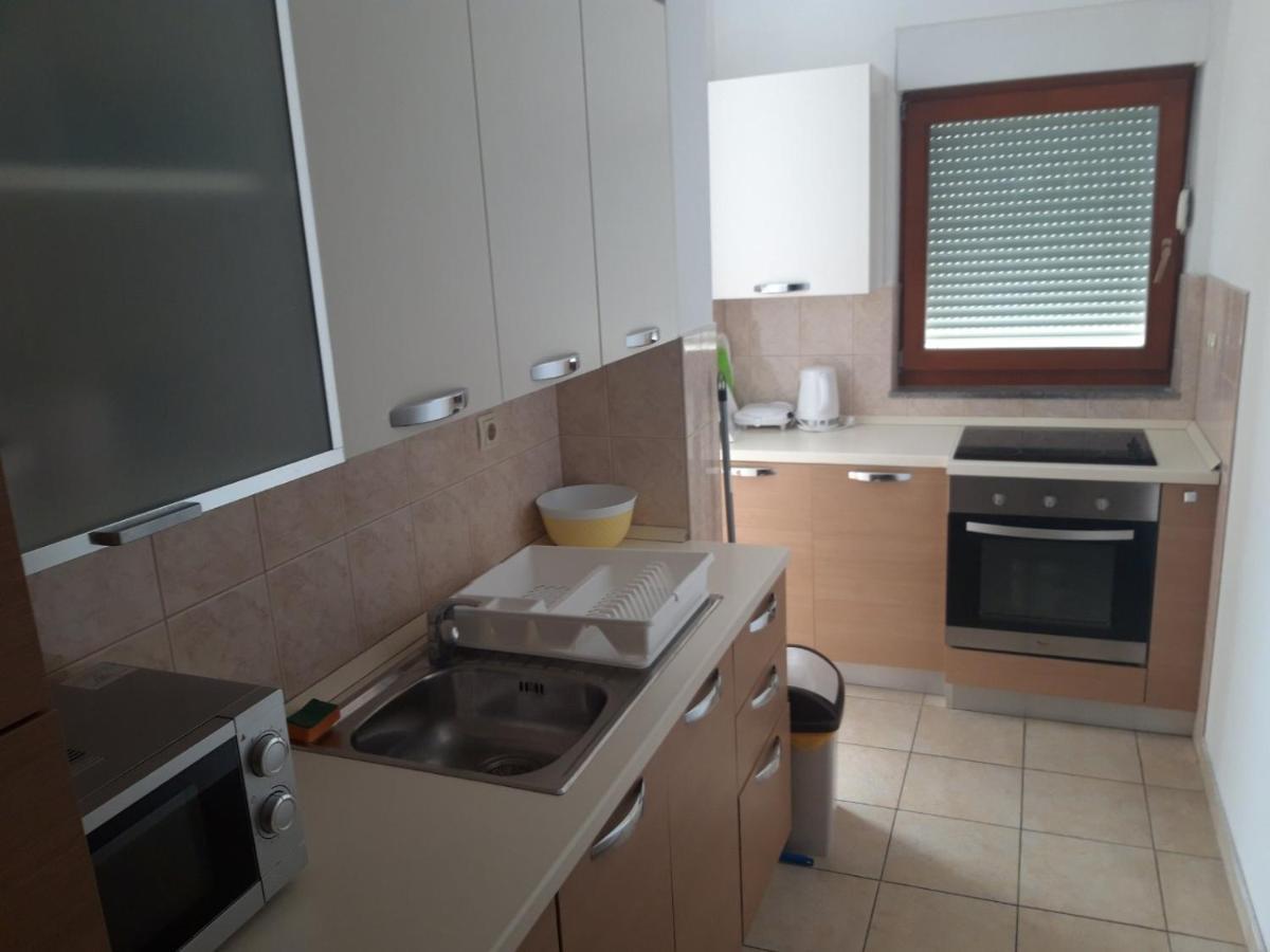 Marys Home Apartment Medugorje ภายนอก รูปภาพ