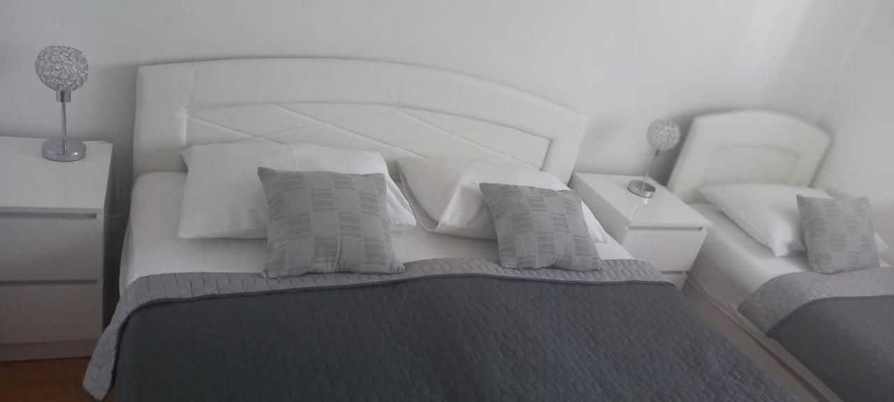 Marys Home Apartment Medugorje ภายนอก รูปภาพ