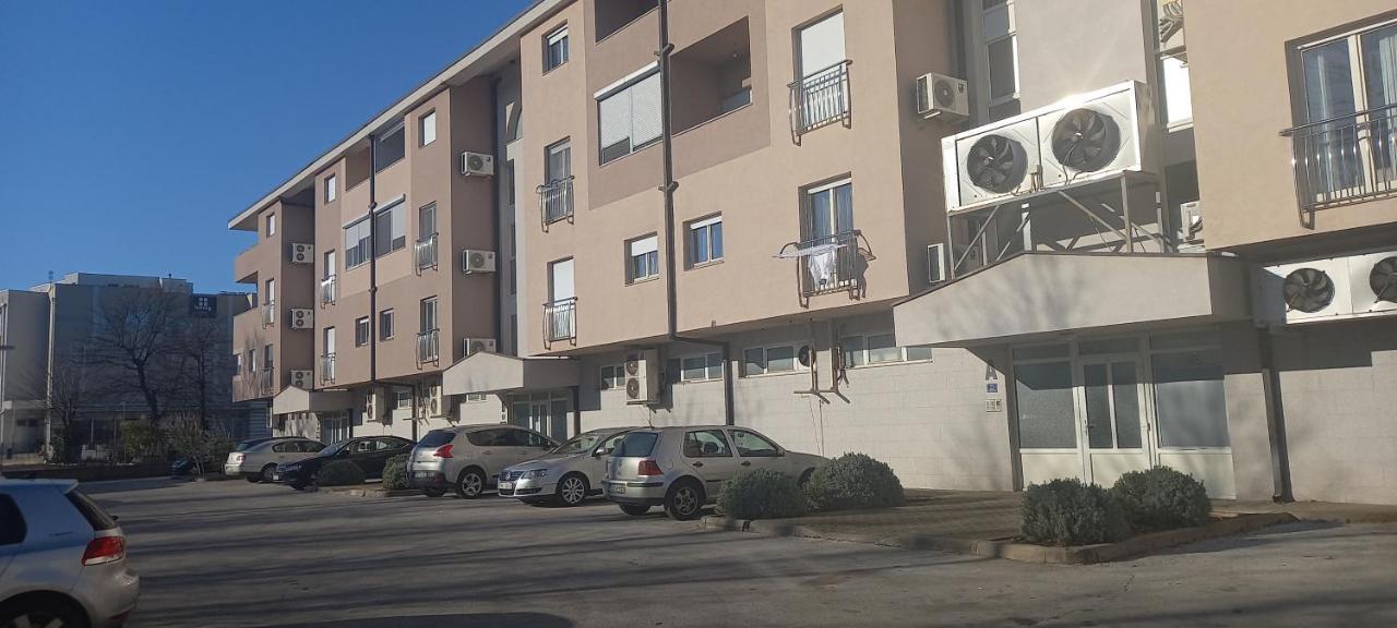 Marys Home Apartment Medugorje ภายนอก รูปภาพ