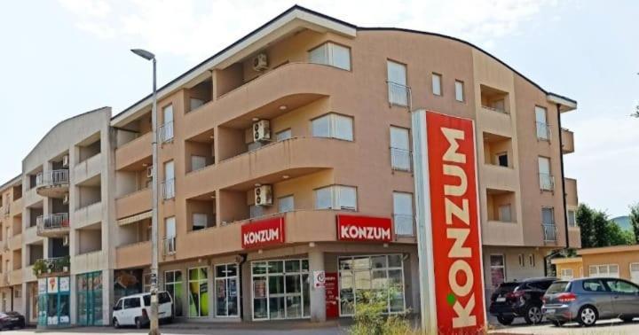 Marys Home Apartment Medugorje ภายนอก รูปภาพ